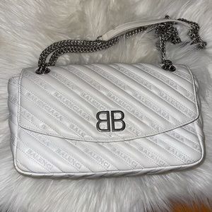 Authetic off white balenciaga chain strap bag Used